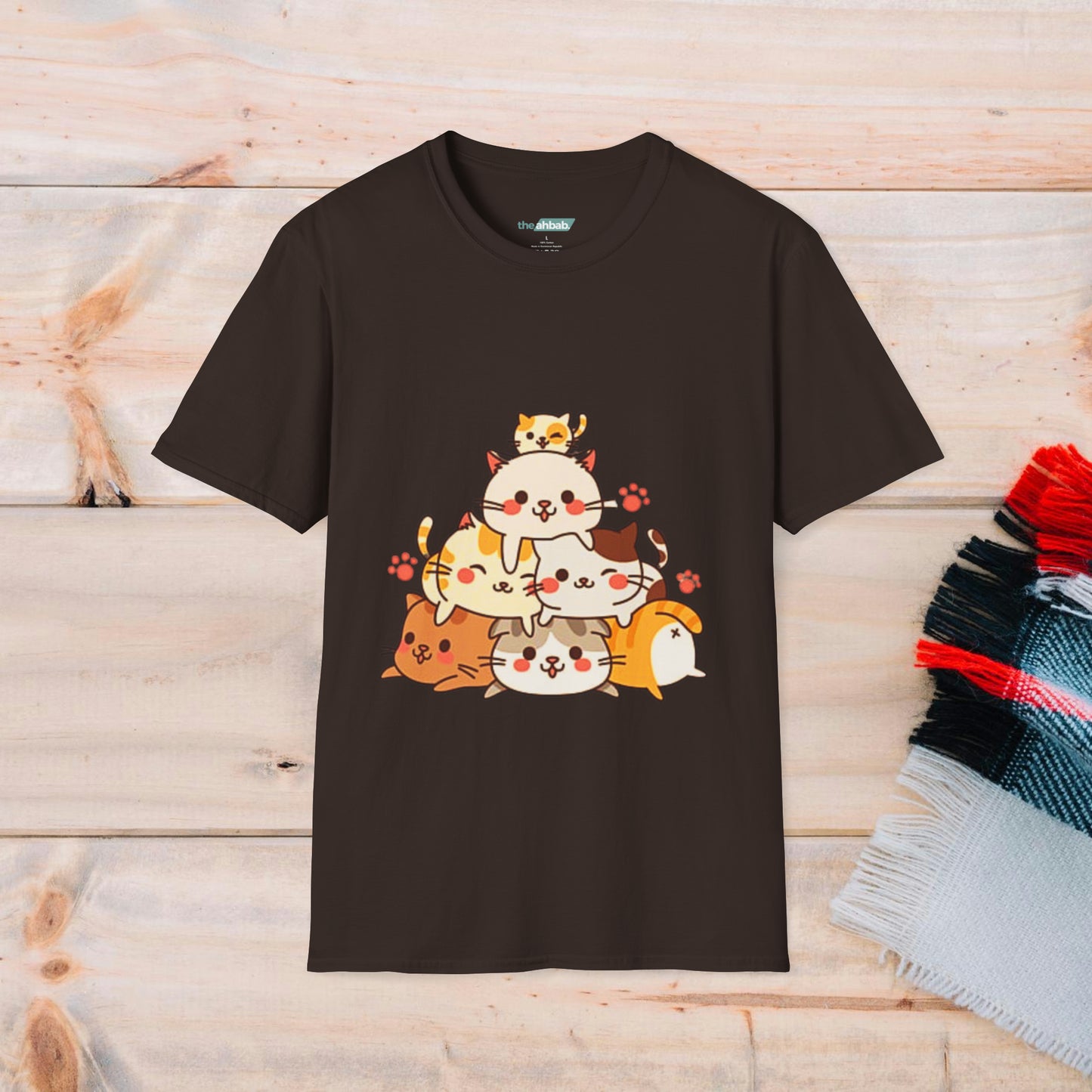 Cute Chibi Cats T-shirt